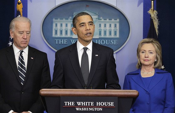Barack Obama hodnotil strategii v Afghánistánu v doprovodu viceprezidenta Joea...