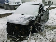 Opel 85letho idie po nehod u Roudnice.