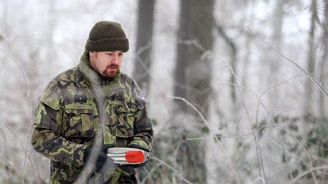 Vyetování pádu vojenského letadla L-39 u Biskupic na Tebísku. (17. 12. 2010)