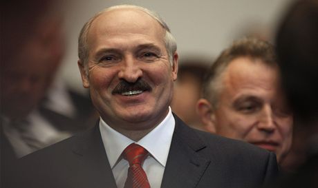 Pro staronového prezidenta Alexandra Lukaenka prý hlasovalo 80 procent Blorus (20. prosince 2010)