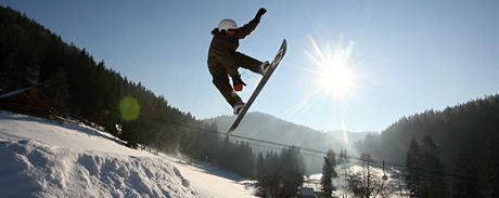 Na sjezdovce Horal vedle vleku oteveli GoGEN snowpark s pekkami pro snowboardisty, pustit se do nich mohou vak i odvn lyai.