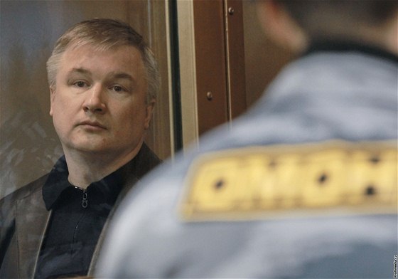 Igor Izmesjev u moskevského soudu (28. prosince 2010)