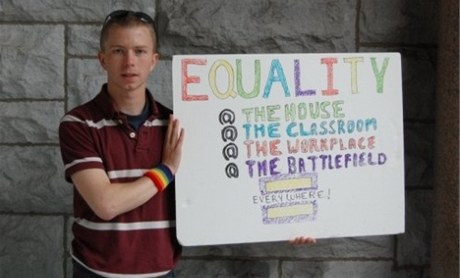 Jako gay aktivista chtl Bradley Manning rovnost, jako voják demoralizovaný  armádní mainerií otevenost