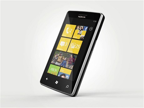 Studie telefonu Nokia s Winows Phone7