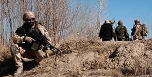 etí instruktoi v afghánském Vardaku - První spolená patrola ve Vardaku.