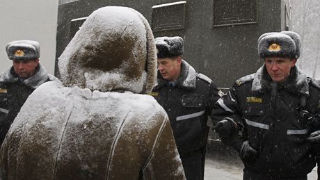 Pro staronového prezidenta Lukaenka (na fotografii) prý hlasovalo 80 procent Blorus. Opozice tomu neví, její protesty byly tvrd potlaeny