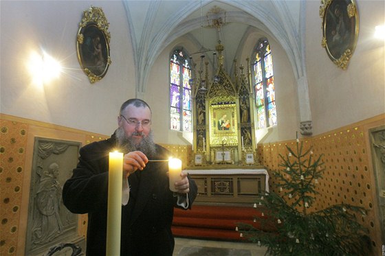 Pevor cisterciáckého klátera Justin Berka v kapli Marie Vyebrodské. .