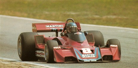 Nejvtho sportovnho spchu se Stuck dokal roku 1977, kdy dojel na Brabhamu-Alfa tet v Hockenheimu.