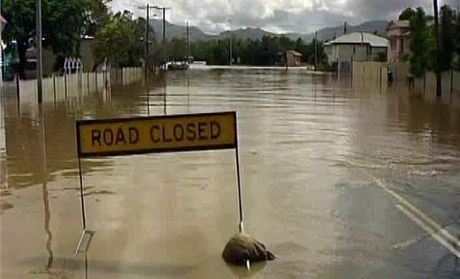 Televizn zbry australsk stanice ABC ze zaplavenho msta Rockhampton (2. ledna 2011)