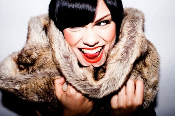 Zpvaka Jessie J se stala objevem roku podle BBC