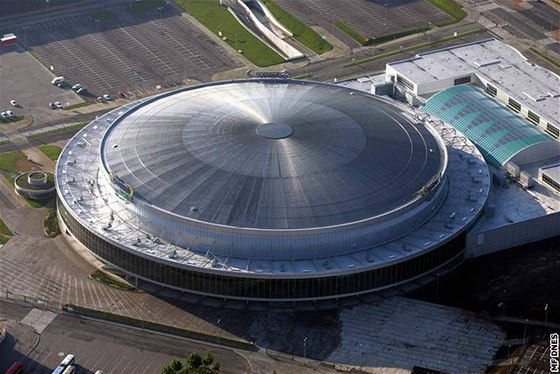 O2 Arena, její stavba Sazku zadluila. Nyní dosahuje dluh 20 miliard korun.