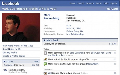 Mark Zuckerberg ho stvoil, proto na Facebooku neme chybt