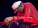 Chuck Berry se pi novoroním koncert v Chicagu zhroutil z vyerpání