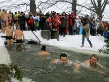 Novoron namen v rybnku Smolk v Jistebnici na Tborsku.