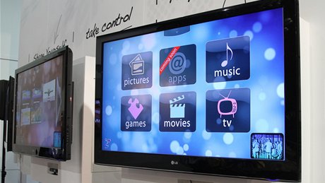CES 2011 - PrimeSense - vypustil vlastní Kinect. Zde jako dálkový ovlada pro televizi LG.