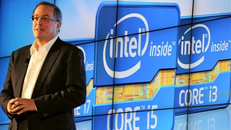 Šéf společnosti Intel Paul Otellini představuje nové produkty Šéf společnosti Intel Paul Otellini představuje nové produkty