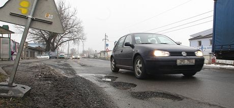 Stedoeský kraj opraví nkteré dravé silnice u tento týden. Ilustraní foto