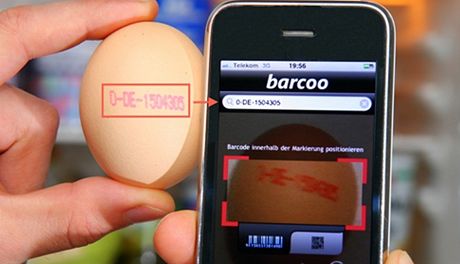 Aplikace Barcoo umí peíst kód na vajíkách