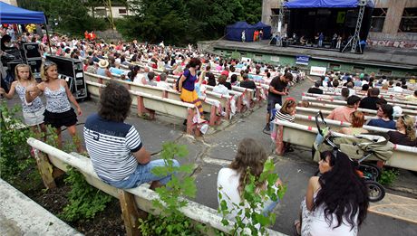 V obnoveném letním kin v Karlových Varech se budou promítat nesoutní snímky na Mezinárodním karlovarském festivalu.