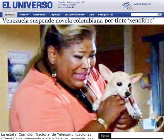 Hereka Omeris Arrietová, která v kolumbijské telenovele pedstavuje Venezuelu, s psíkem Hugoukem