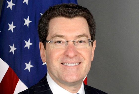 Nový velvyslanec USA v Praze Norman L. Eisen