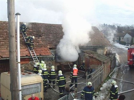 Poár domu v Libanicích na Chrudimsku