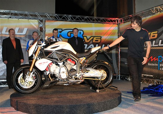 Karel Abraham odhalil motocykl FGR Midalu