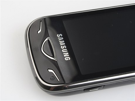 Recenze Samsung B7722 detail