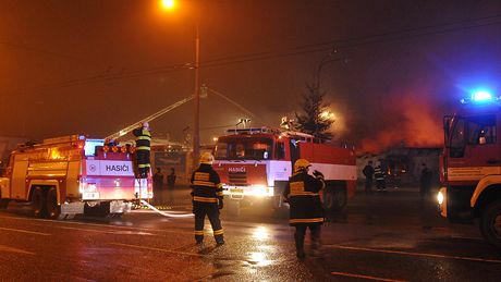 Poár vietnamské trnice na Olomoucké ulici v Brn. (13. leden 2011)