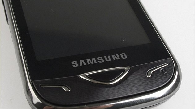 Recenze Samsung B7722 detail Recenze Samsung B7722 detail