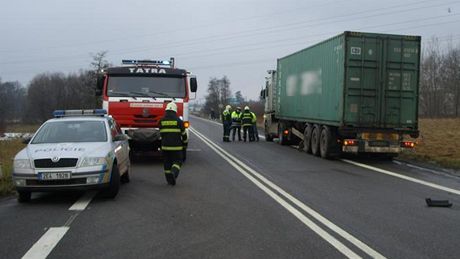 Kamion po nehod u Tebechovic pod Orebem