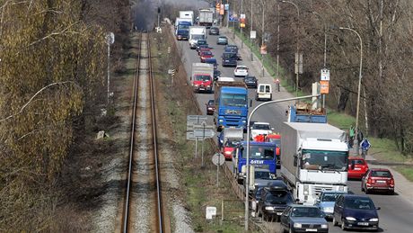 Křižovatka u Parama z pohledu od Chrudimi do centra Pardubic. Křižovatka u Parama z pohledu od Chrudimi do centra Pardubic.