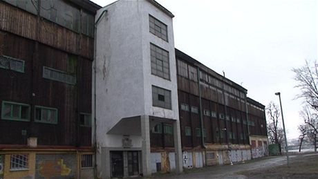 Dnes u zbouraný zimní stadion na praském ostrov tvanice.