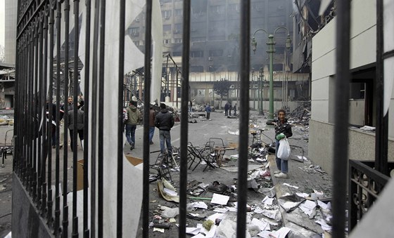 Protivládní protesty lehce pely v rabování výloh. Ilustraní foto