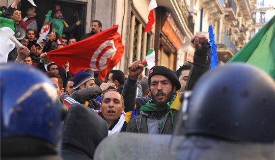 Protesty v Alírské metropoli (22. ledna 2011) 