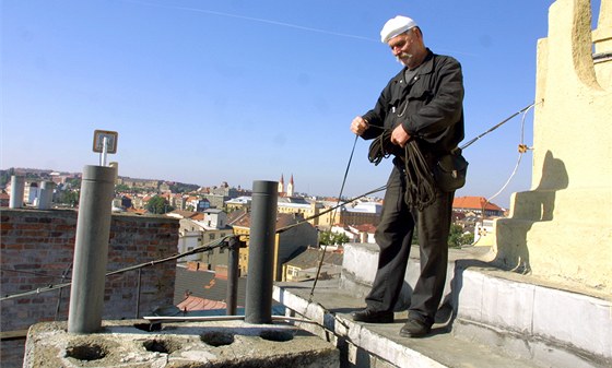 Kominík je zárukou vaeho bezpeí. Navíc moná nosí i tstí (ilustraní foto).