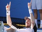 Jan Hernych slav postup do 3. kola Australian Open