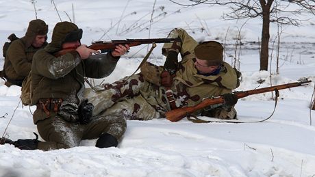 U Nové Vsi na Jablonecku se uskutenila rekonstrukce historické bitvy druhé svtové války na hranici Finska se Sovtským svazem. (22. leden 2011)