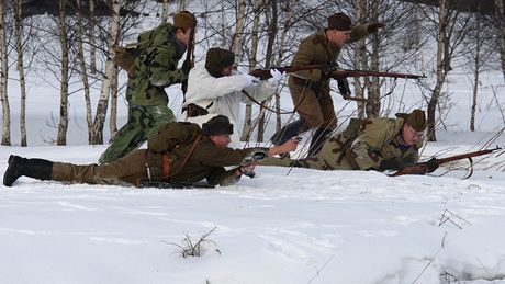 U Nové Vsi na Jablonecku se uskutenila rekonstrukce historické bitvy druhé svtové války na hranici Finska se Sovtským svazem. (22. leden 2011)