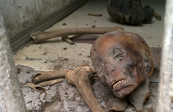 Pokozená mumie v Egyptském muzeu v Káhie