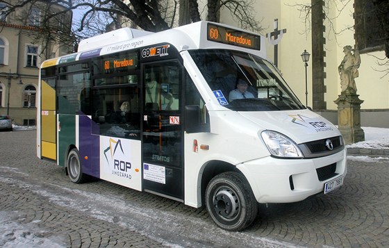 V Táboe u jezdí nové mstské minibusy. 