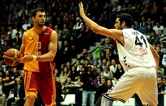 Radoslav Raník (vlevo) v dresu Galatasaray Istanbul.