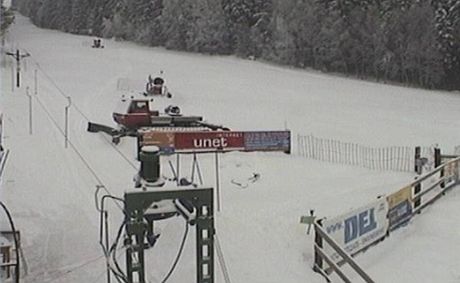 Ski arel Svratka: dlka:   410 metr, peven:  84 metr