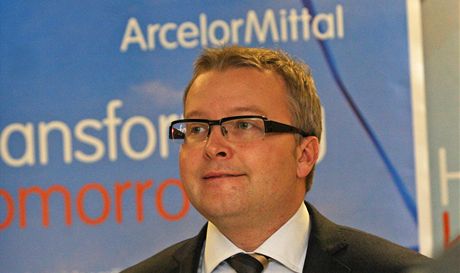 Ministr ivotního prostedí Tomá Chalupa na návtv v ostravské huti ArcelorMittal.