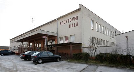 Sportovní hala v Hluku.