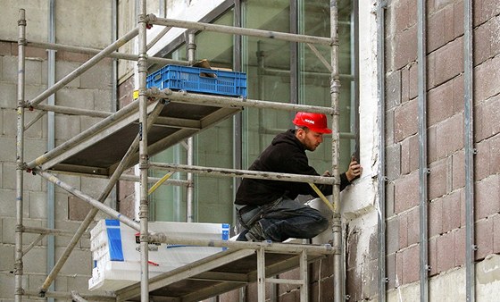 Prostjovská radnice nyní nabízí lidem monost opravit si m욝anský byt a pak si náklady odeíst z nájmu. Nkteí by ho tak nemuseli platit nkolik let. (Ilustraní snímek)