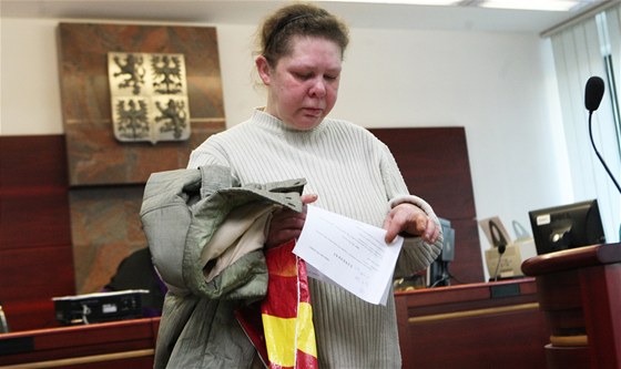Jana Kuerová jet u okresního soudu, pak zmizela i policii.