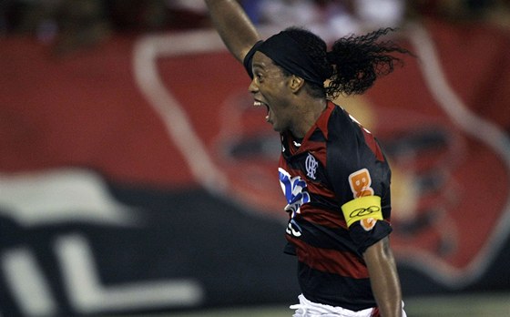 Ronaldinho se mohl pi svém debutu v dresu Flamenga radovat z vítzství.