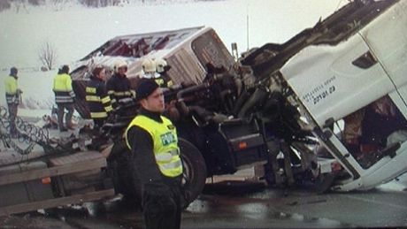 Tragick nehoda autobusu u Kamennch ehrovic. (4.2.2011)