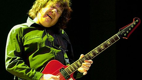Kytarista Gary Moore zemel v 58 letech